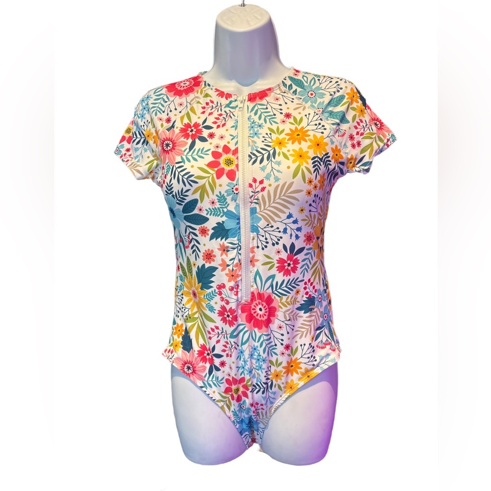 Floral Short Sleeve Women's Swimsuit